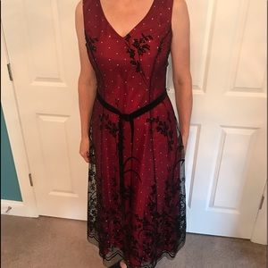 Ladies Coldwater Creek red holiday dress size 10
